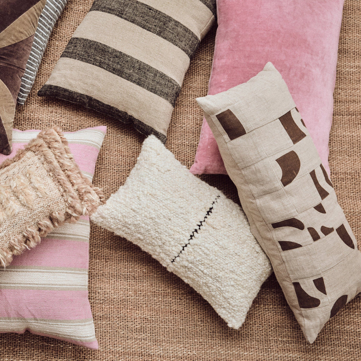 How to mix and match cushions