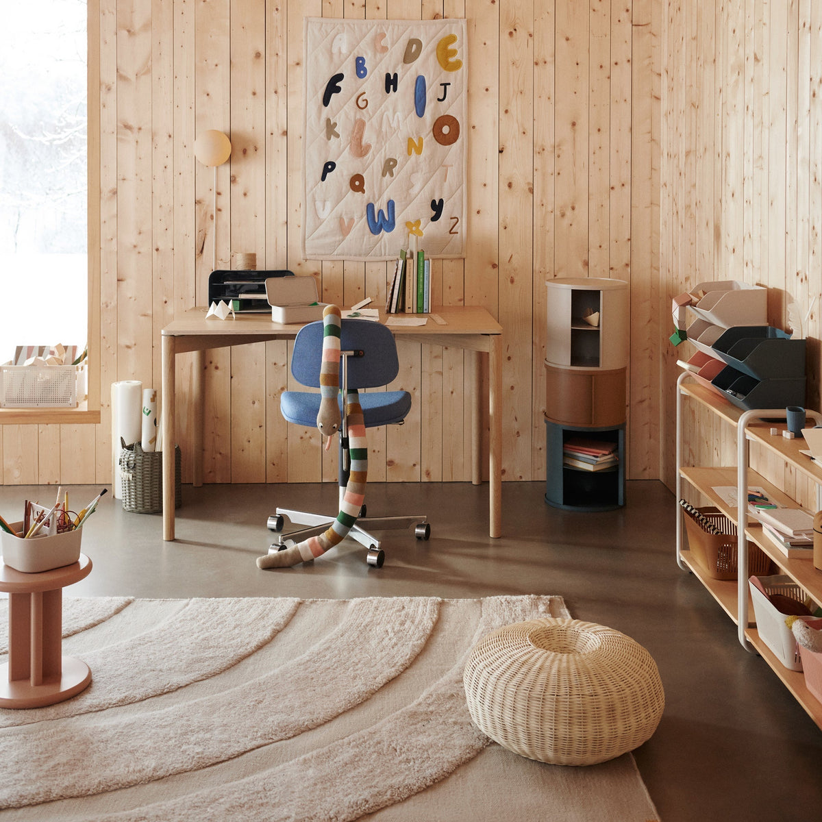 Vitra – Lounge Chair & Ottoman