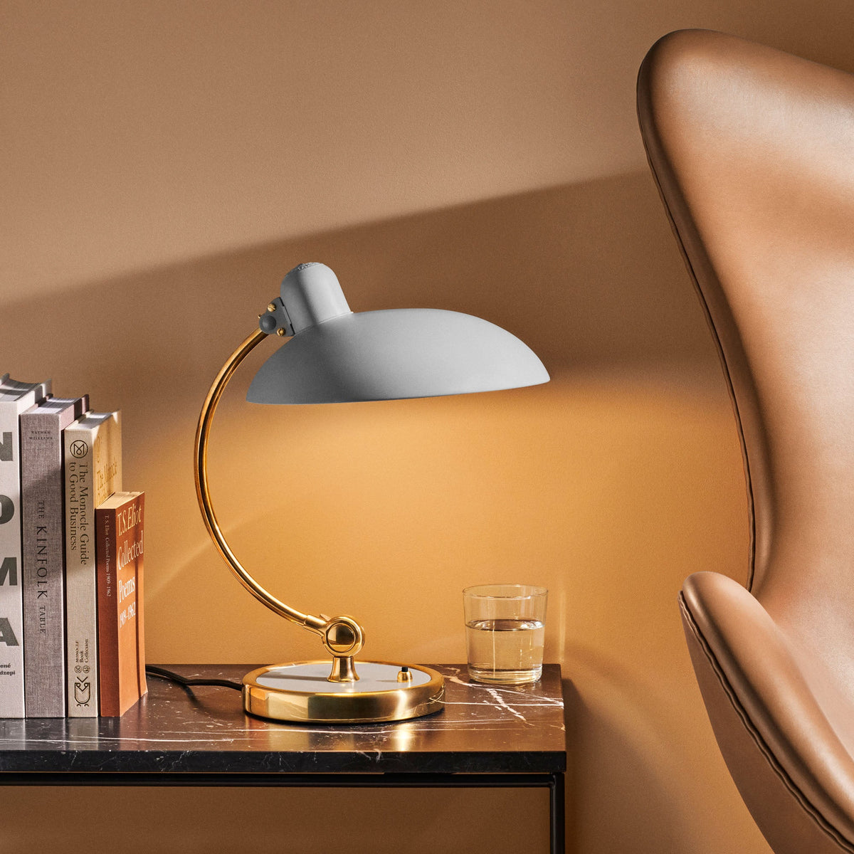 Fritz Hansen - KAISER idell 6631-T Luxus table lamp | grey