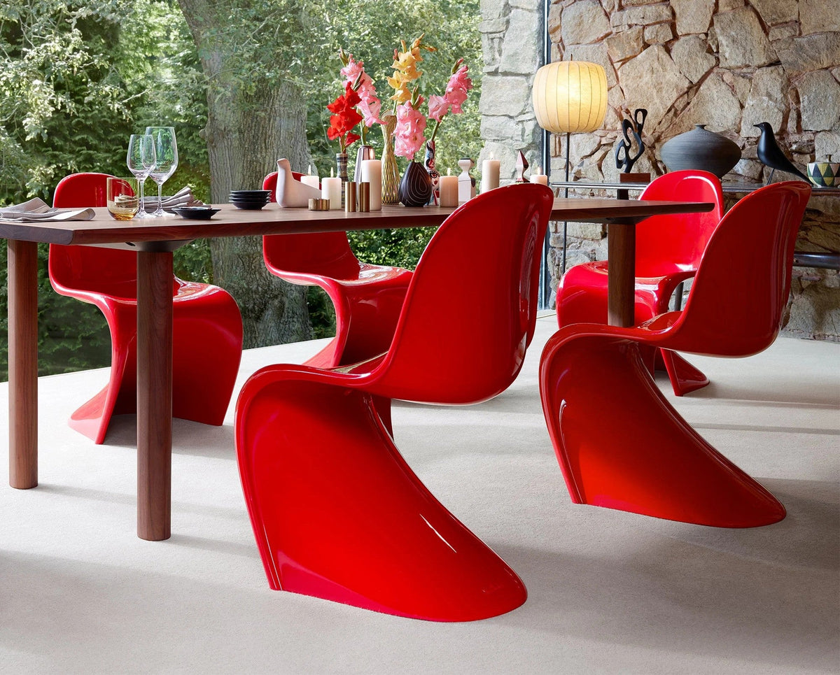 Timeless designer chair in PP