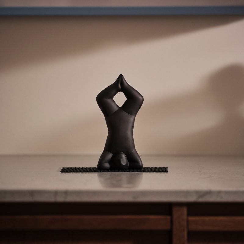 Design House Stockholm - Yoga Skulptur | Nr. 3 / schwarz