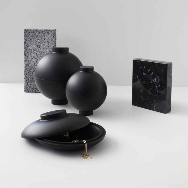 Kristina Dam Studio - Wooden Galaxy Aufbewahrung