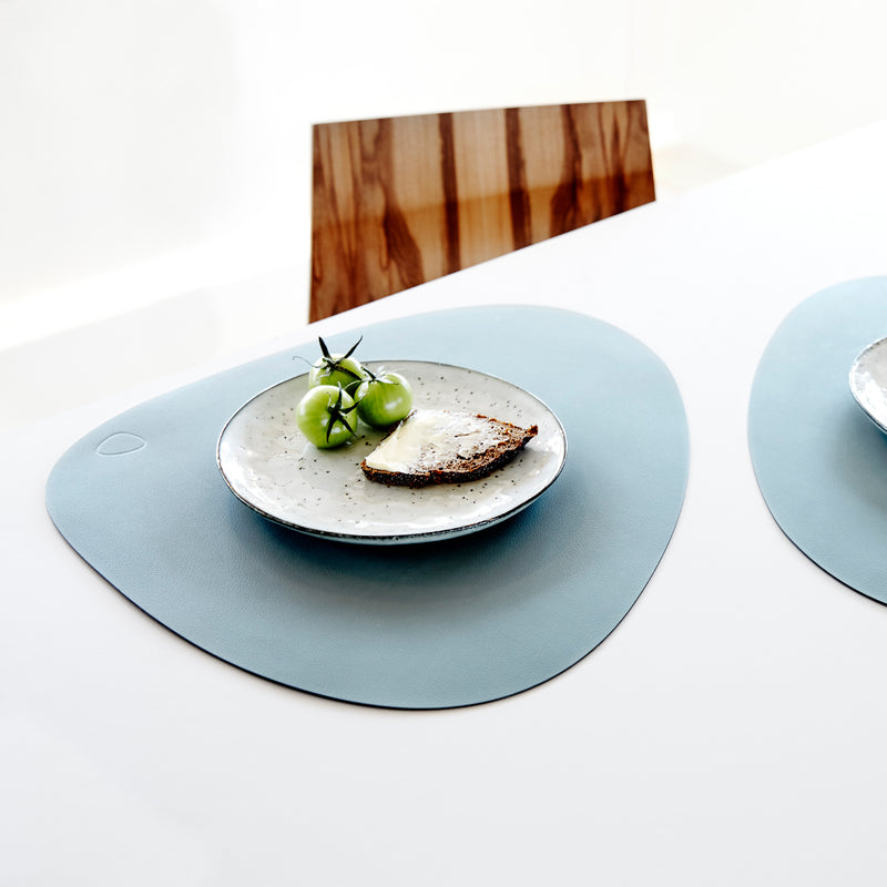 Lind DNA - Tischset Curve L | Nupo / Nupo hellblau
