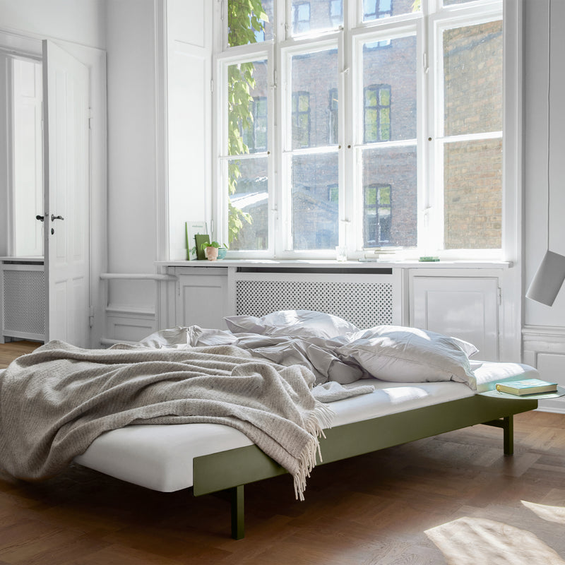 Moebe - Nachttisch für Bett