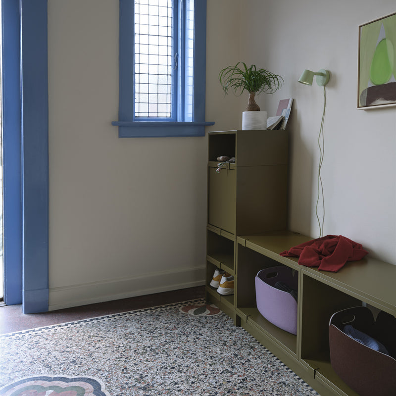 Muuto - Stacked Regalmodul mit Tür
