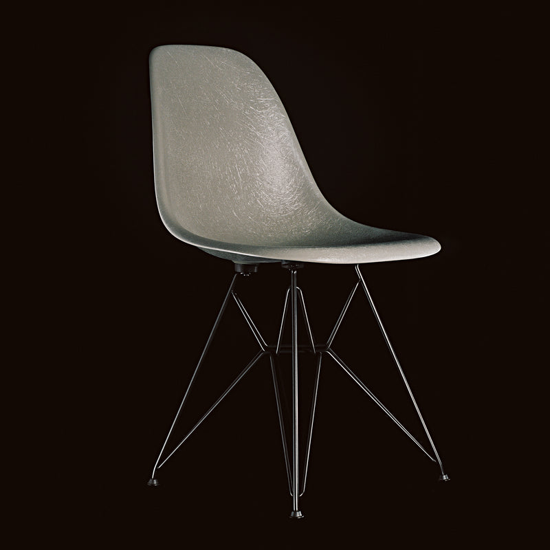 Vitra - Eames Fiberglass Side Chair DSR