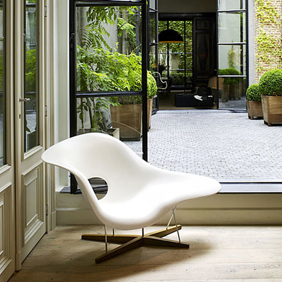 La Chaise Vitra Shop
